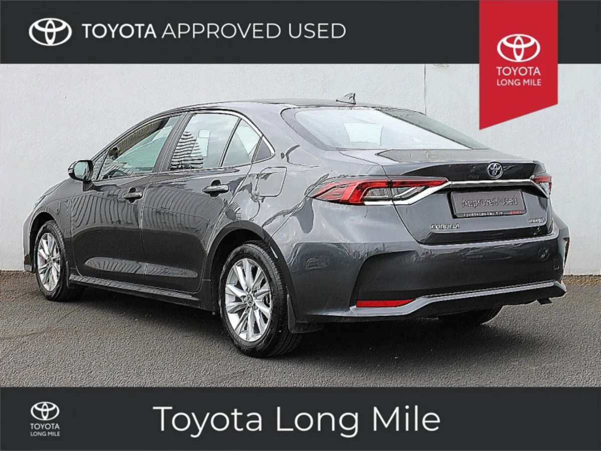 Toyota Corolla 1.8 Hybrid Luna 4dr - Image 3