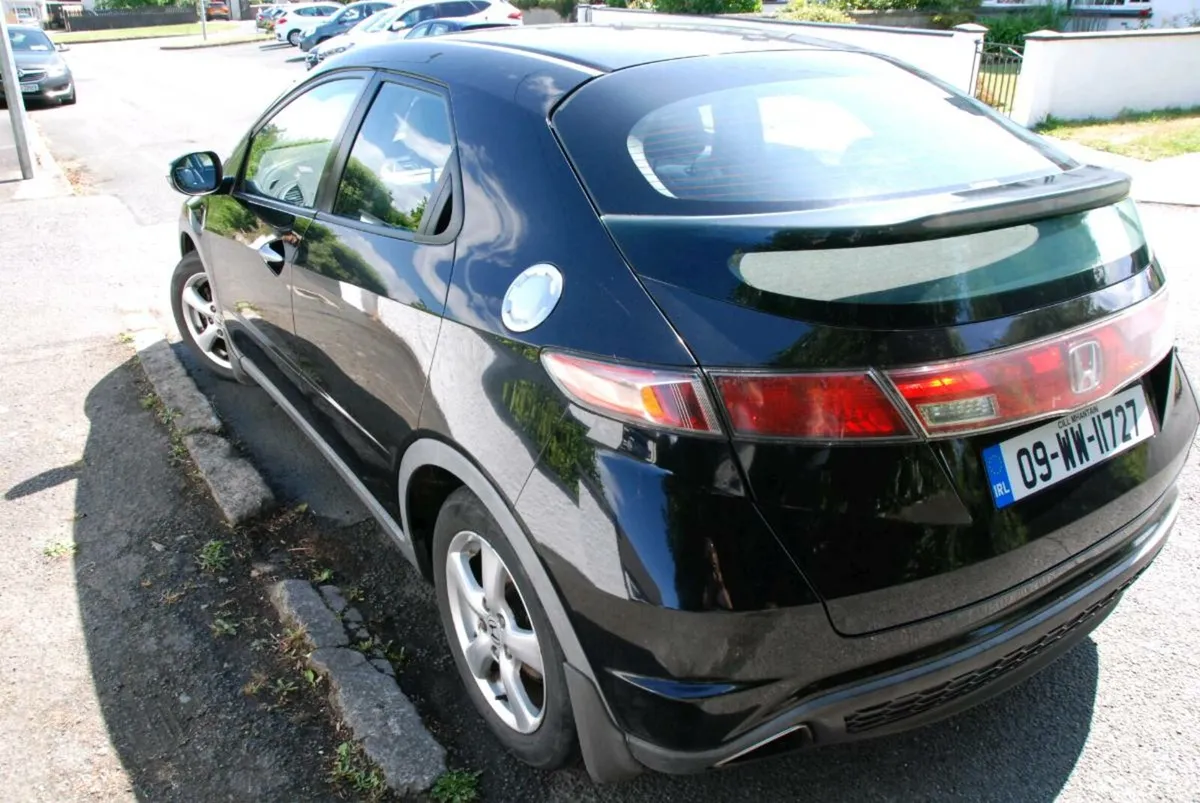 Civic top spec leather. - Image 3