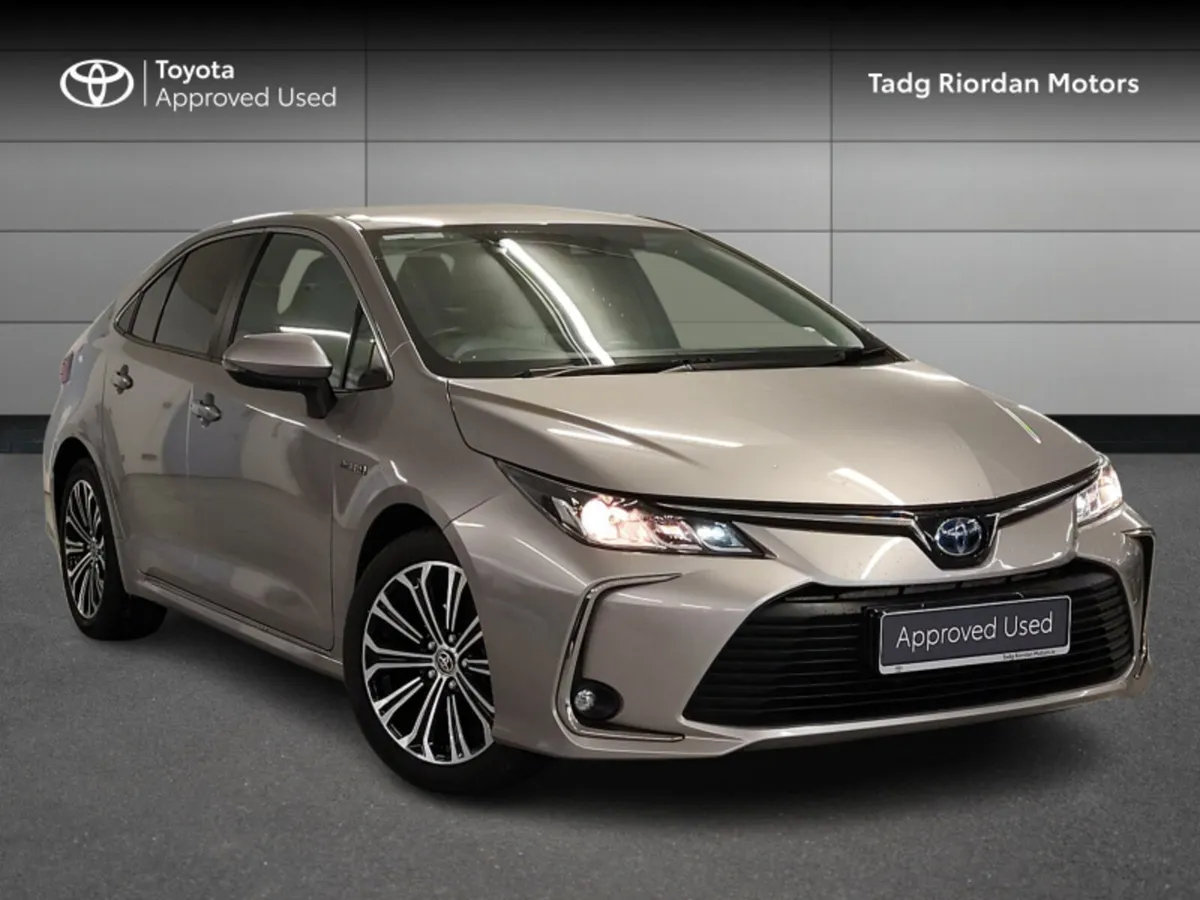 Toyota Corolla HYBRID LUNA SPORT 4DR AUTO - Image 1