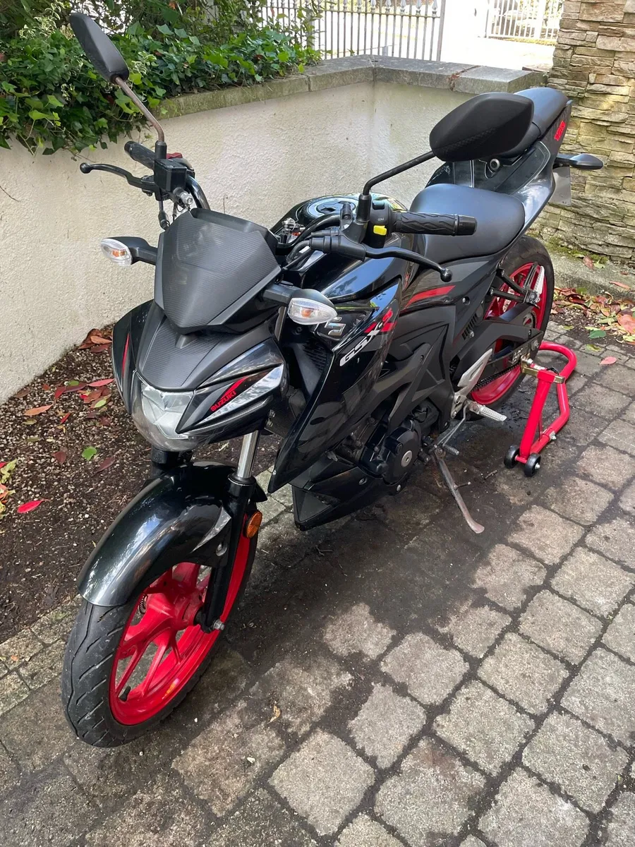 Suzuki GSX-S125 - Image 1