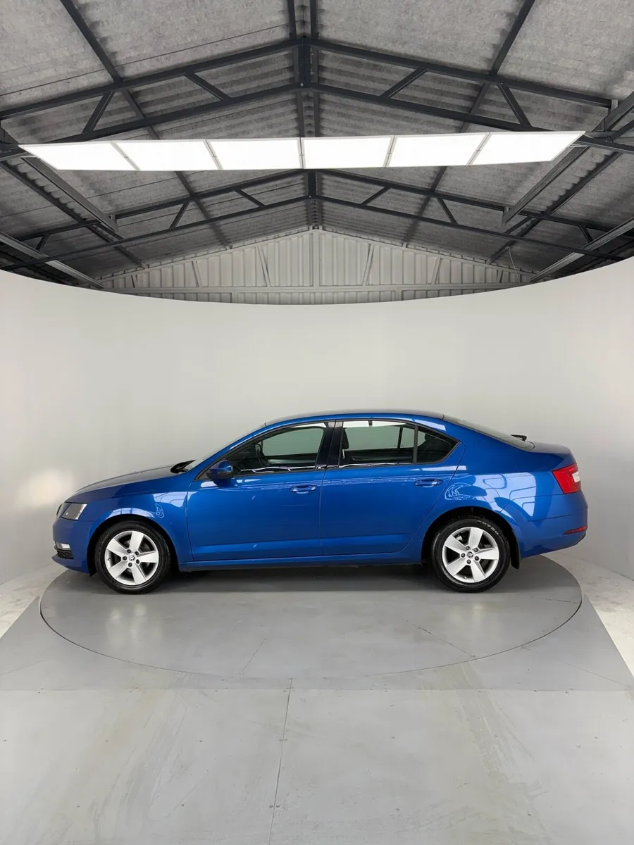 Skoda Octavia 2018 - Image 4