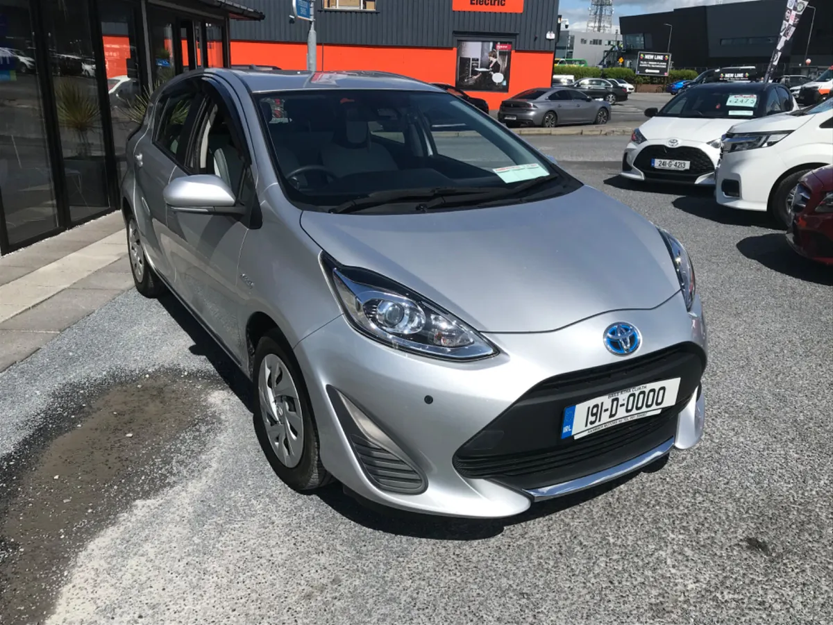 2019 TOYOTA AQUA AUTO - Image 4