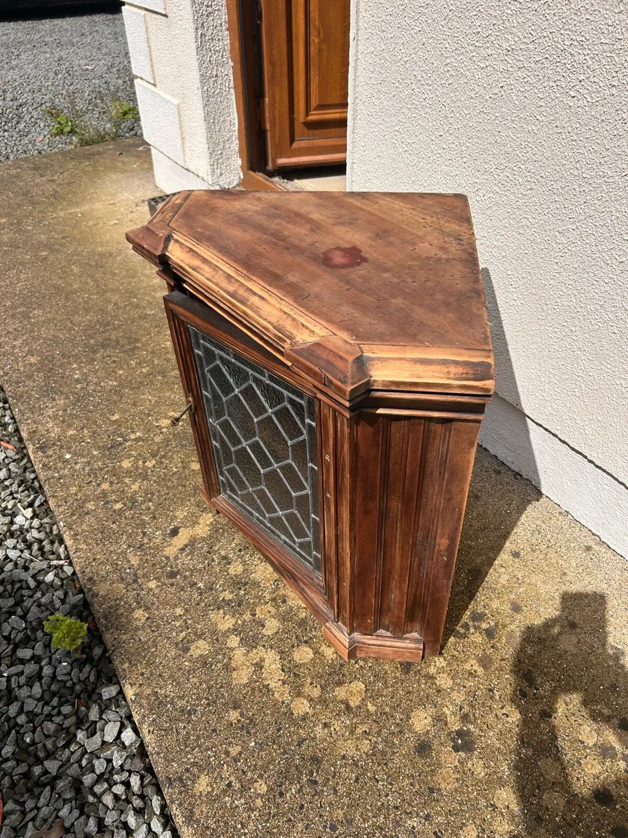 Antique corner cabinet - Image 3