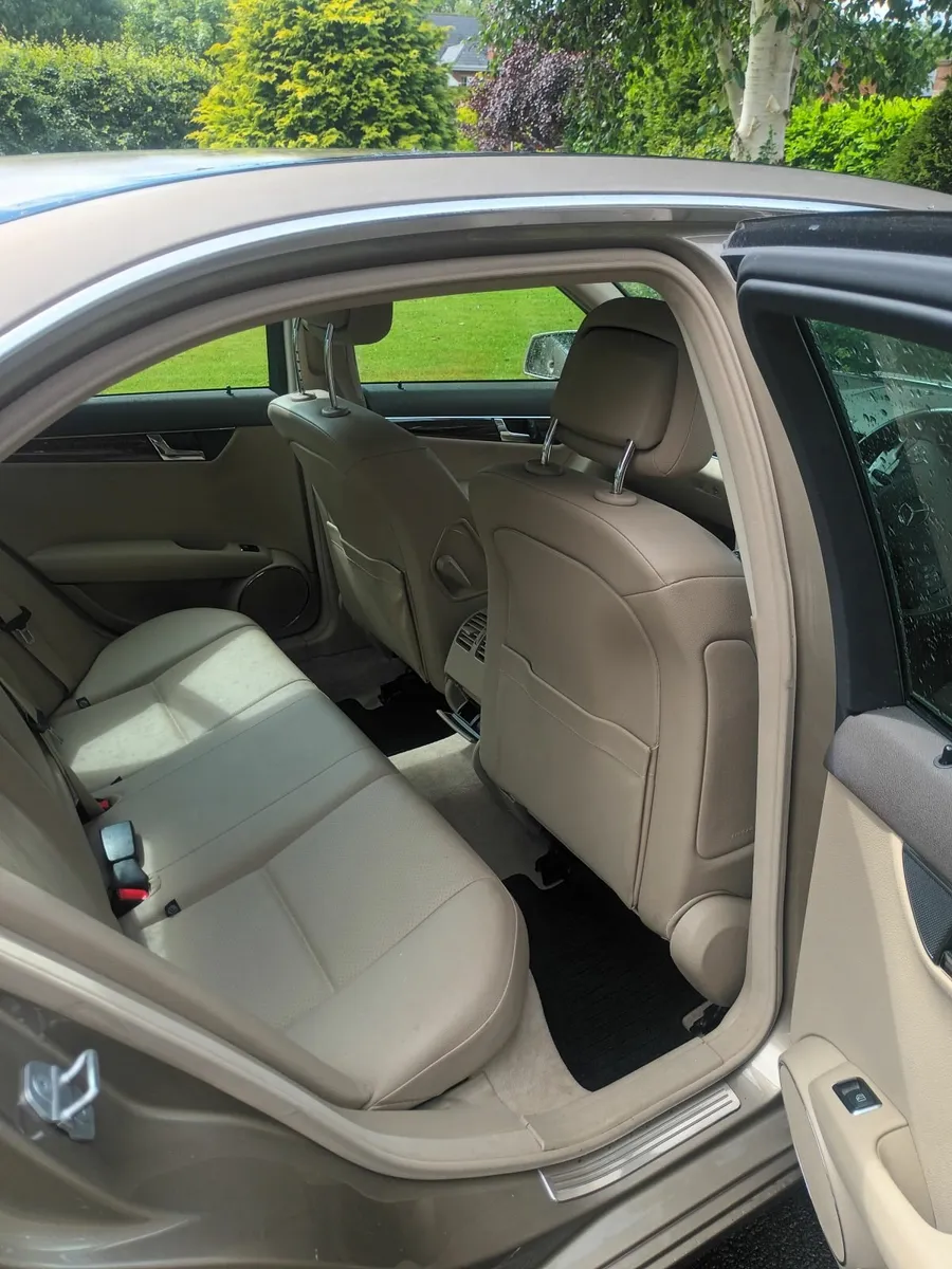 Mercedes-Benz C-Class 2010 - Image 1