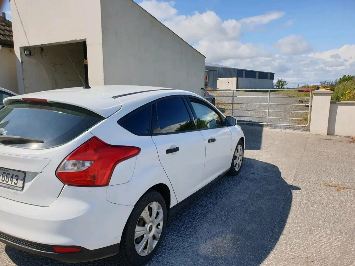 Ford  focus  van - Image 2