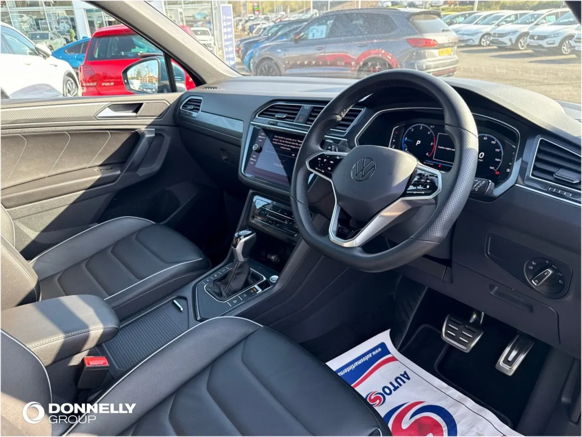 Volkswagen Tiguan Estate Special Edition R-Line Ed - Image 2