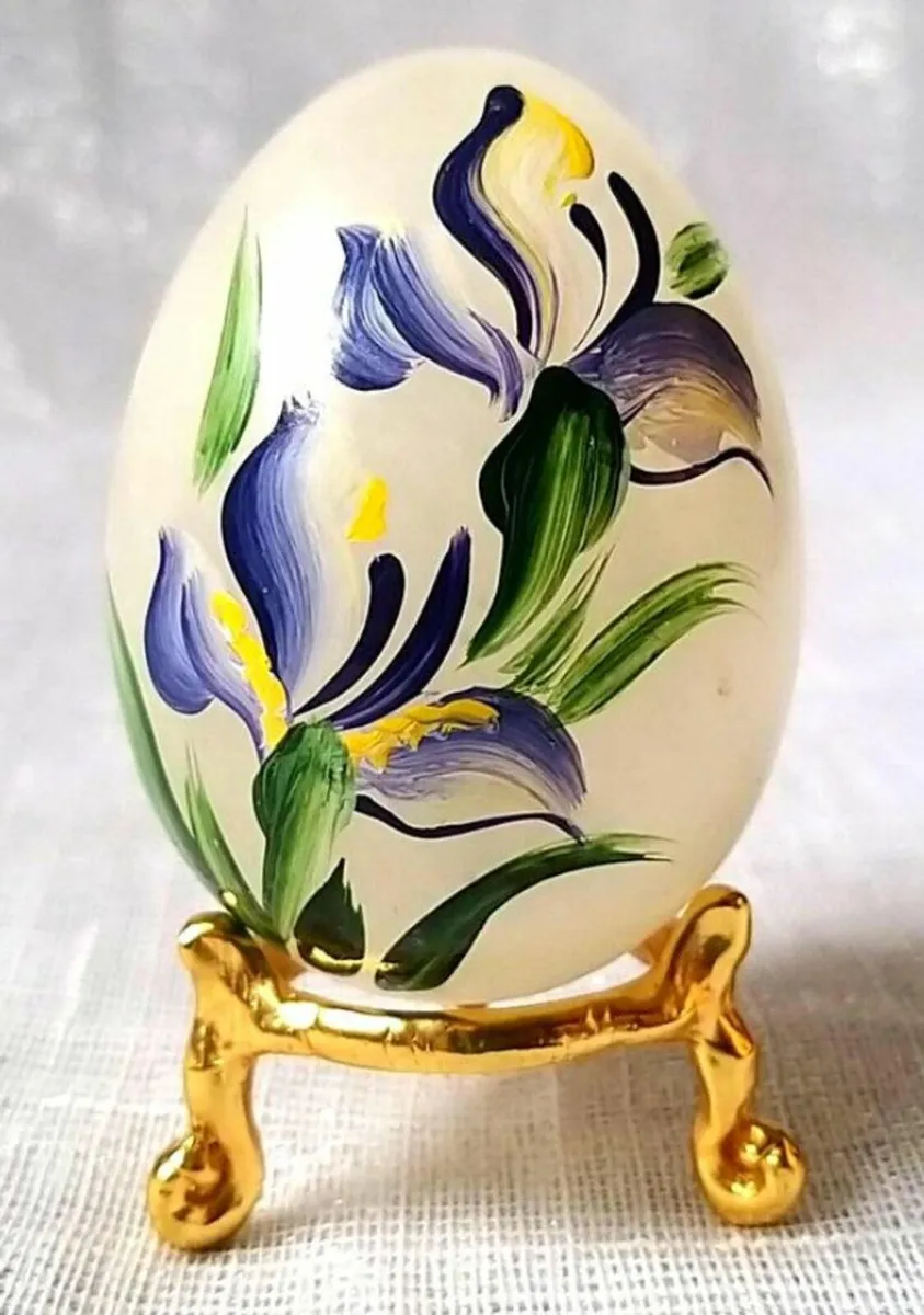 Vintage Authentic Italian Alabaster Egg & Stand - Image 3