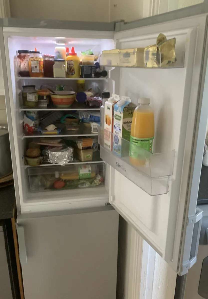 Fridge freezer - Image 4