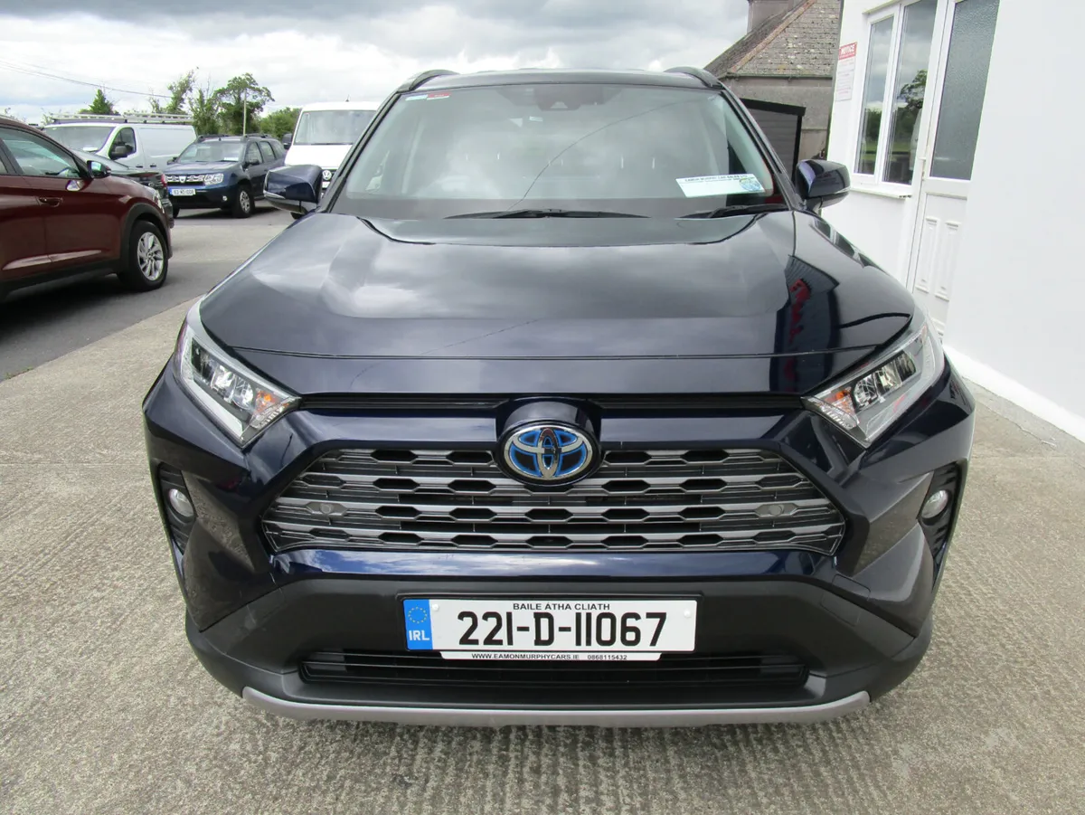 Toyota RAV4 2022 - Image 2