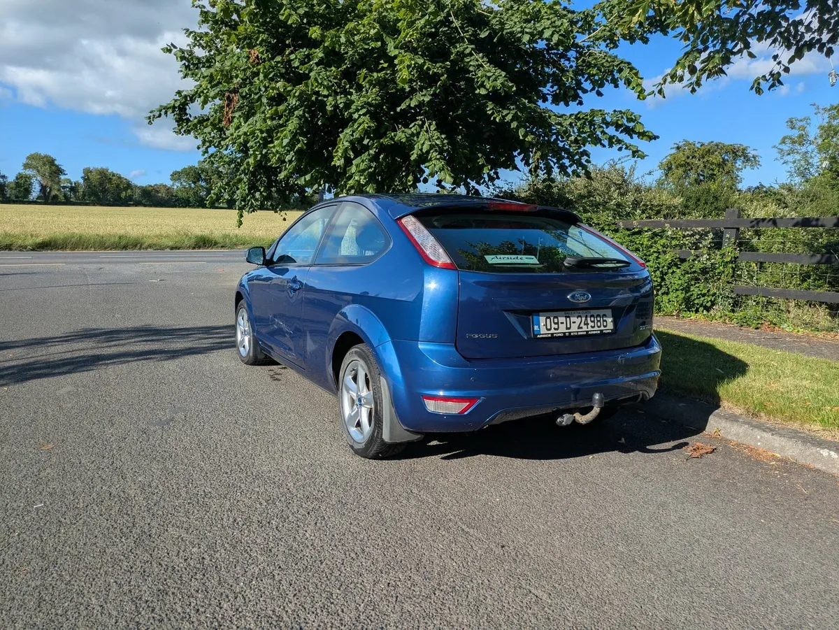 Ford Focus 2009 - Image 4