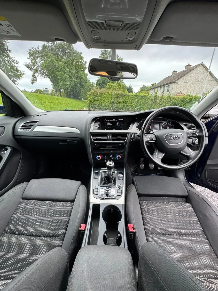 Audi A4 2014 - Image 4