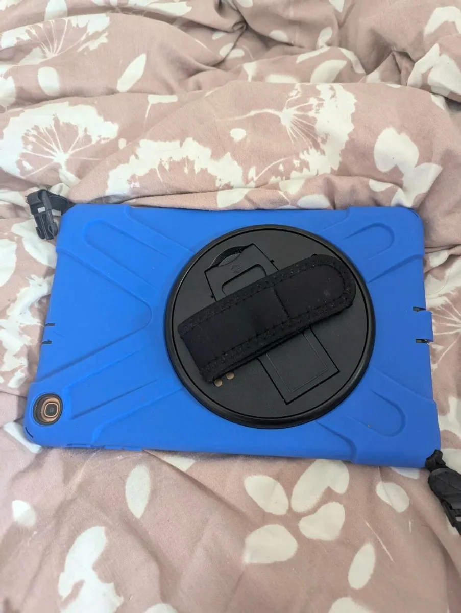Samsung Galaxy Tab A t510 - Image 2