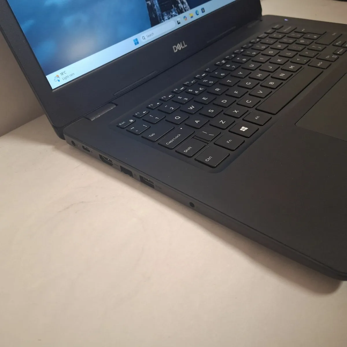 Dell Latitude 3490 | i5-8250U | 16GB RAM Laptop - Image 1