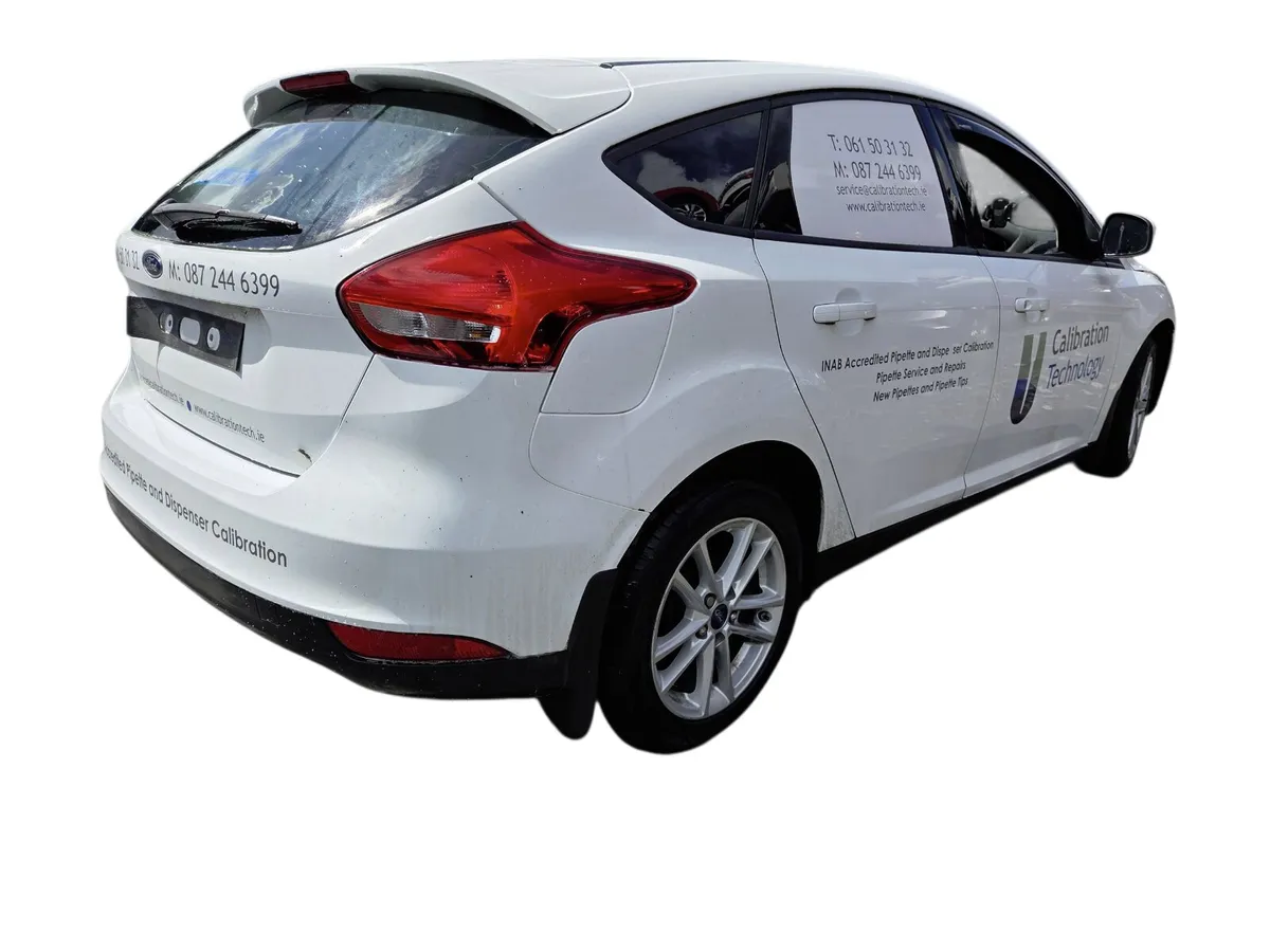 2015 FORD FOCUS For Breaking/Dismantling - Image 3