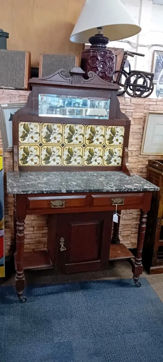 Edwardian Era Tiled Wash Stand - Image 1