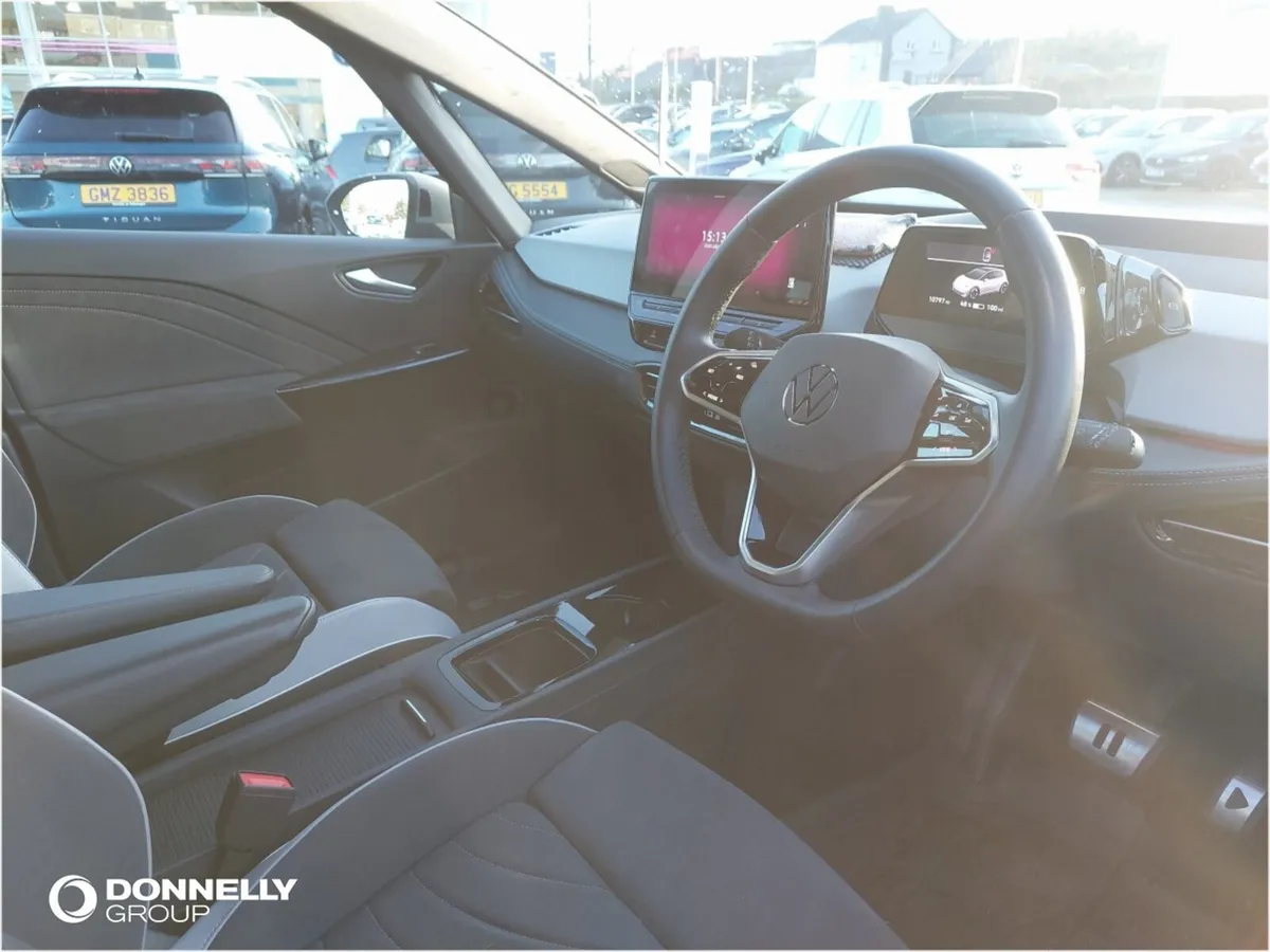 Volkswagen Id.3 Hatchback Special Editions Pro Lau - Image 2