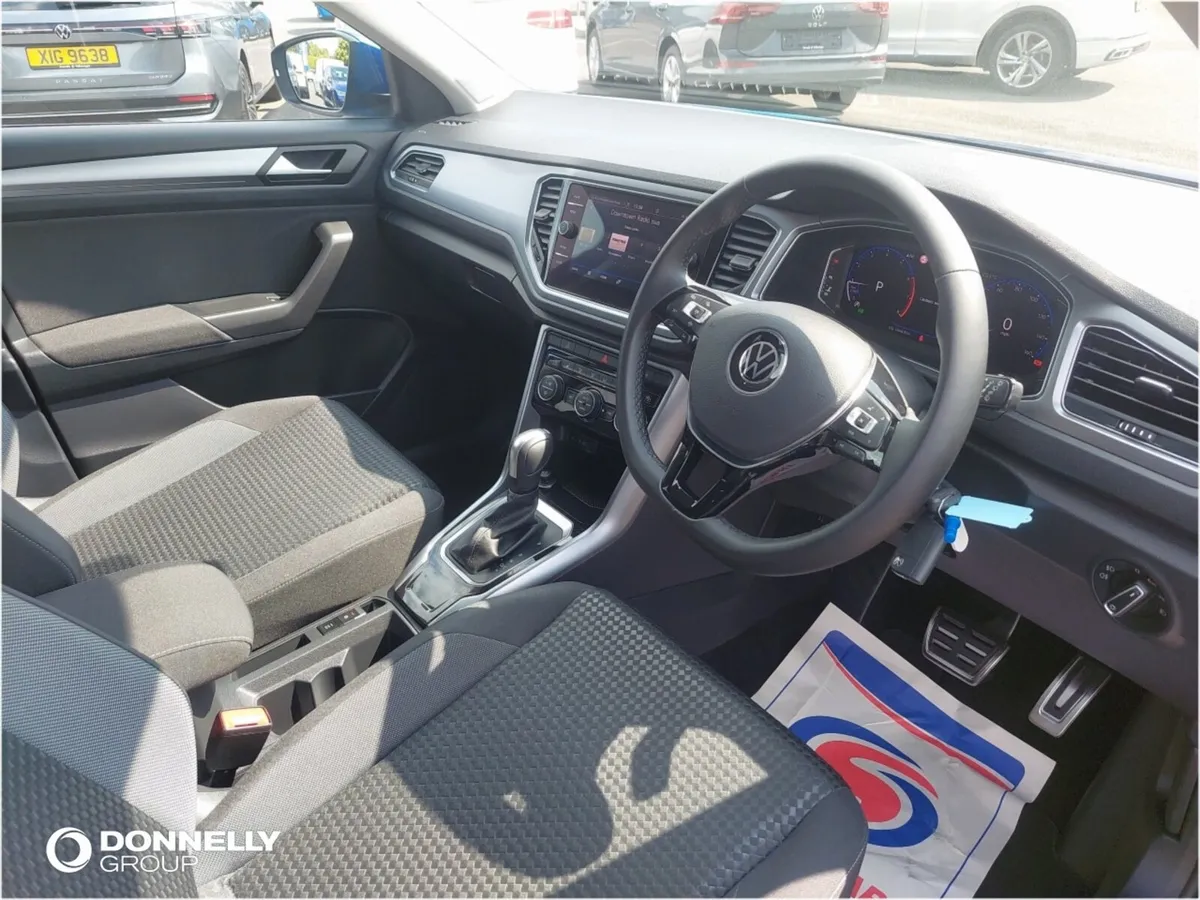Volkswagen T-roc Hatchback Active - Image 2
