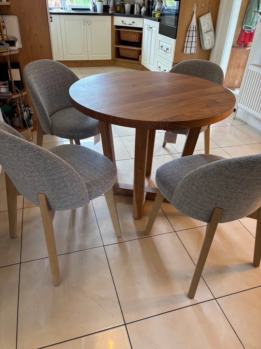 4 Beautiful brand new dining chairs - Image 4