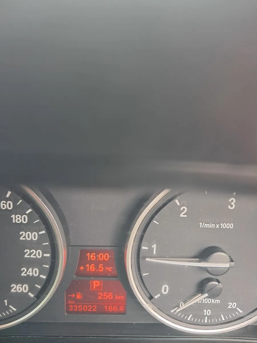 BMW 5-Series 2008 - Image 4