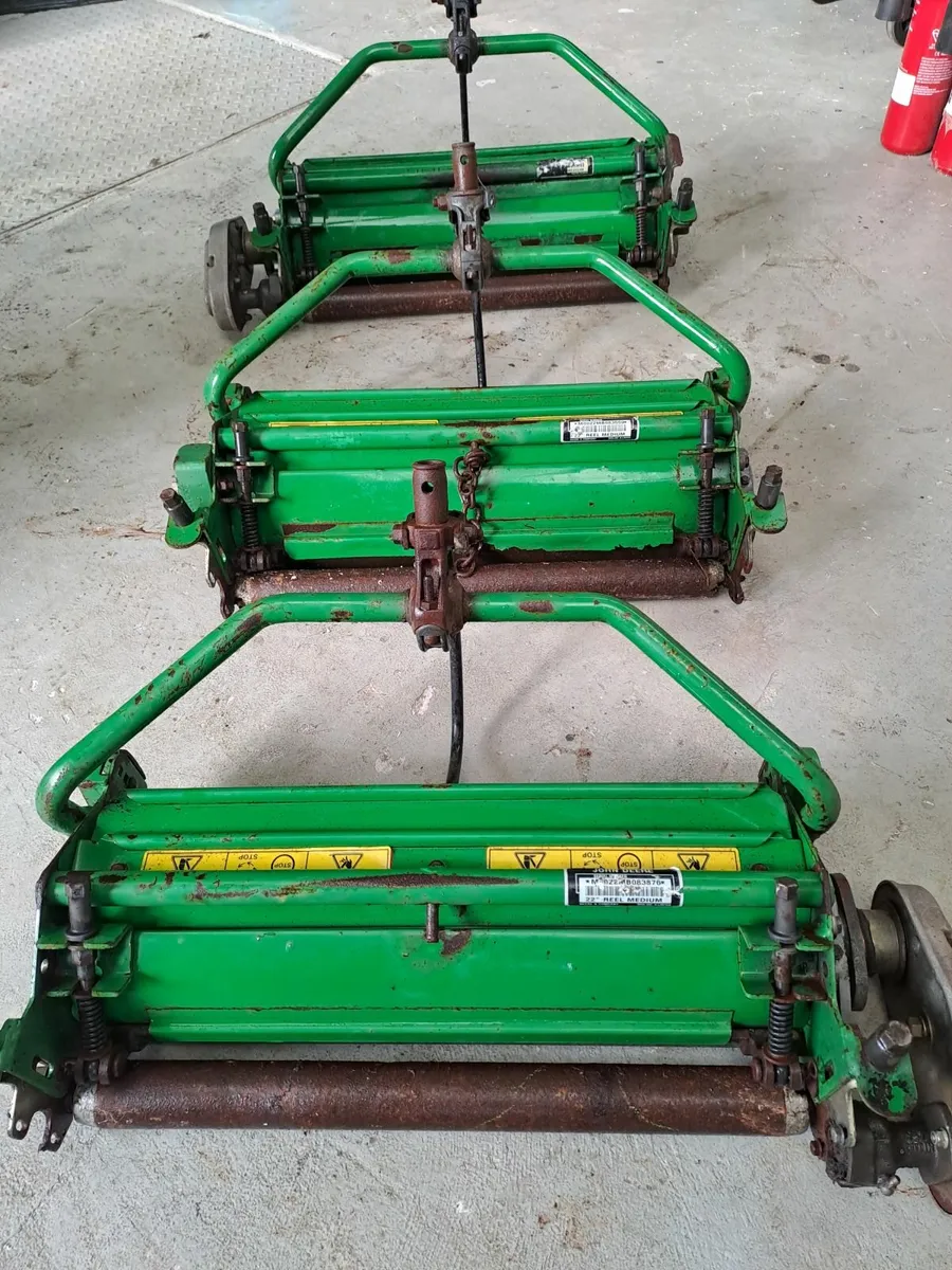 Mower john deere cutting units lawnmower cylinder - Image 1