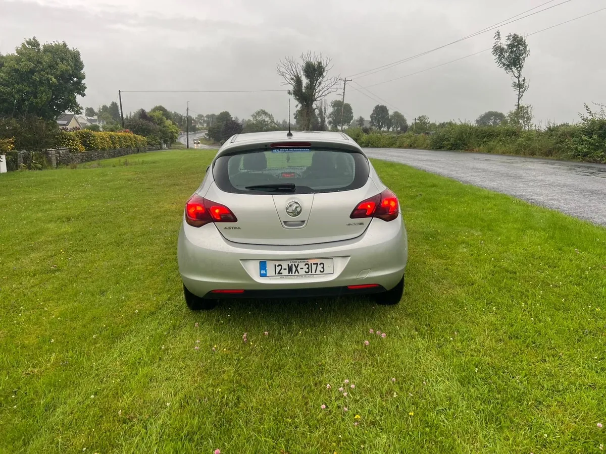 Opel Astra - Image 4
