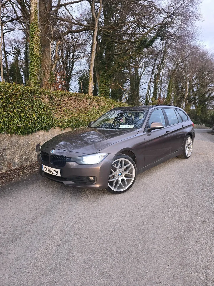 BMW 3-Series 2013 - Image 2