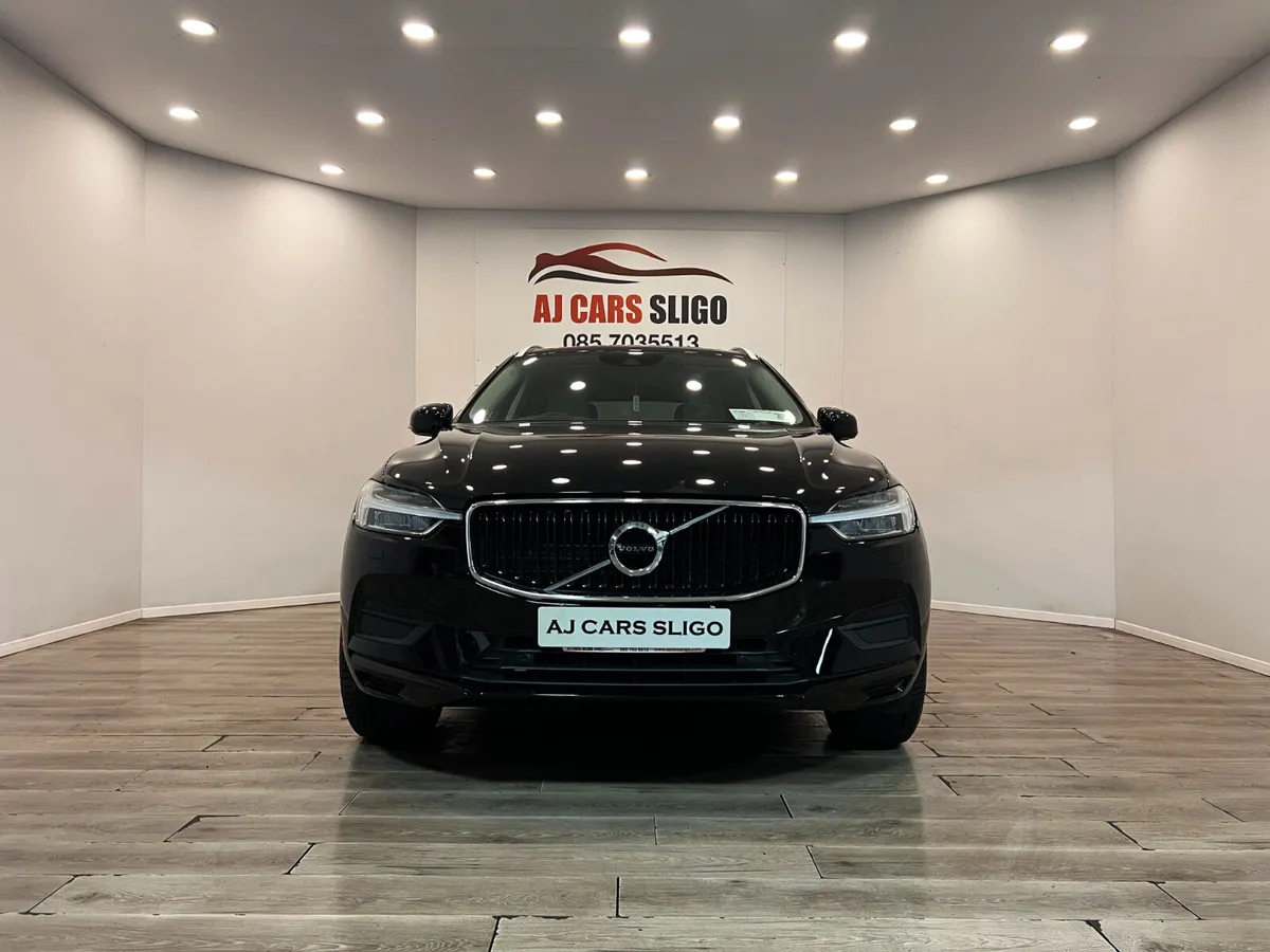 VOLVO XC60 MOMENTUM D4 AUTO 2020 1 OWNER - Image 3