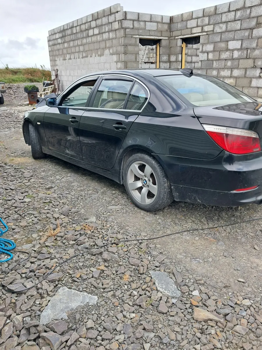 BMW 5-Series 2008 - Image 1