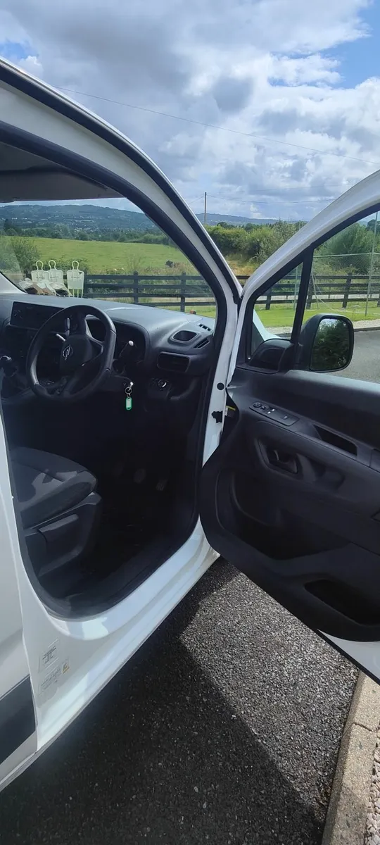 2021 Opel combo - Image 3