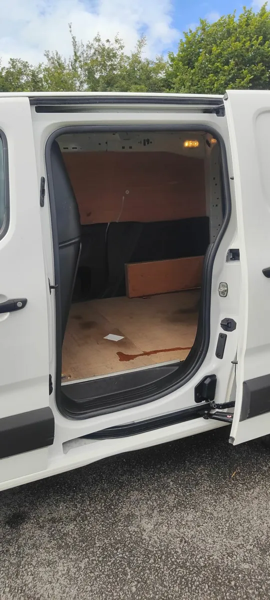 2021 Opel combo - Image 4