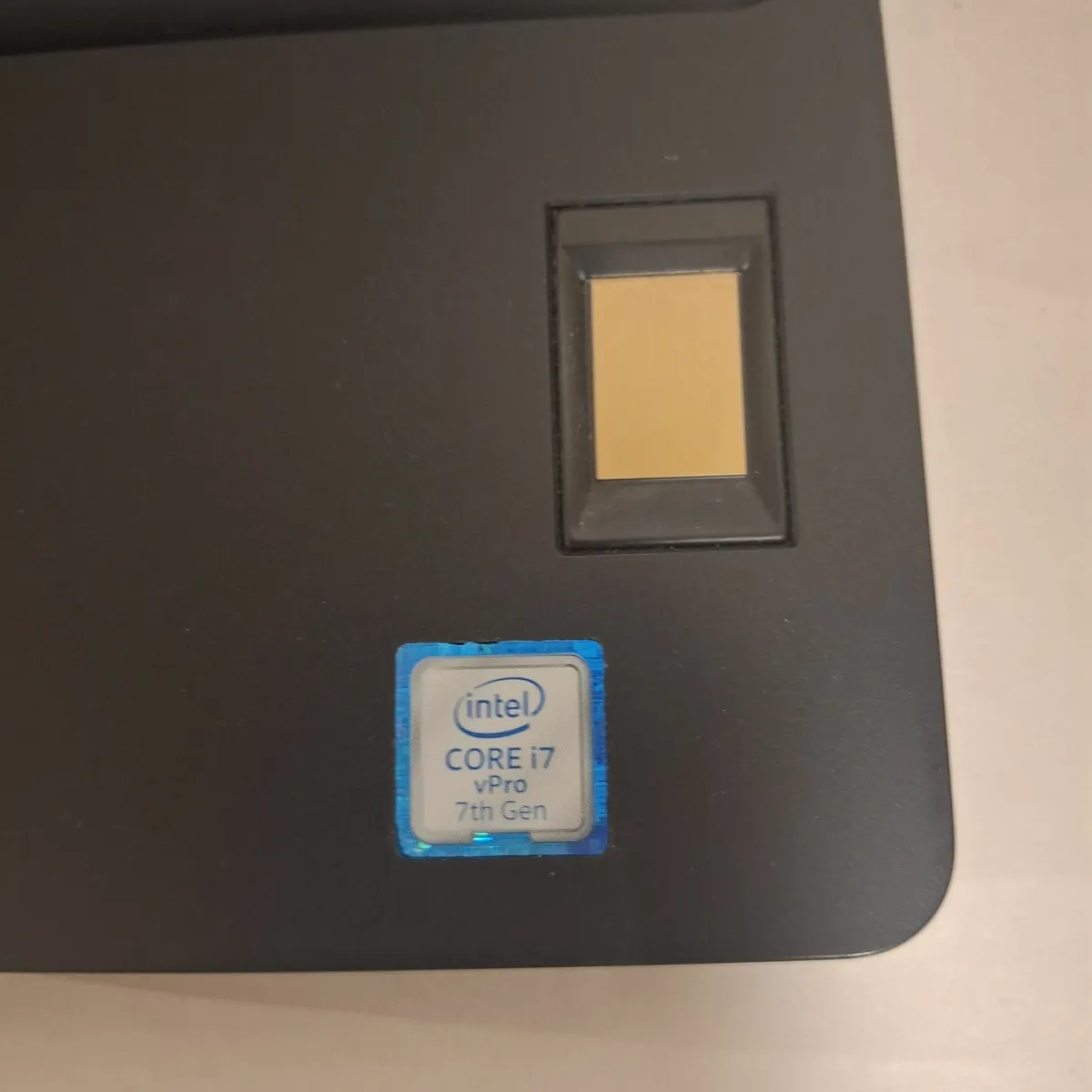 Dell Latitude 5580 | i7-7600U | 16GB RAM | Touchsc - Image 2