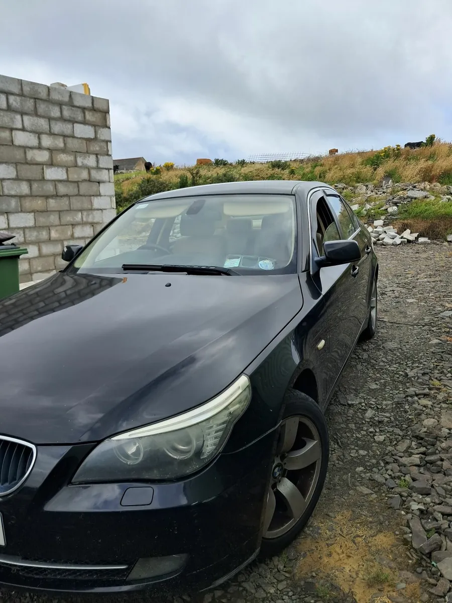 BMW 5-Series 2008 - Image 2