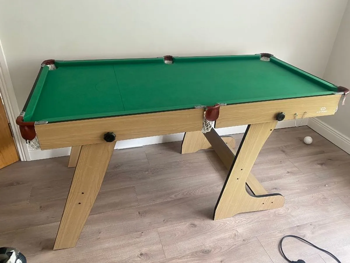 Kids foldable snooker table - Image 1