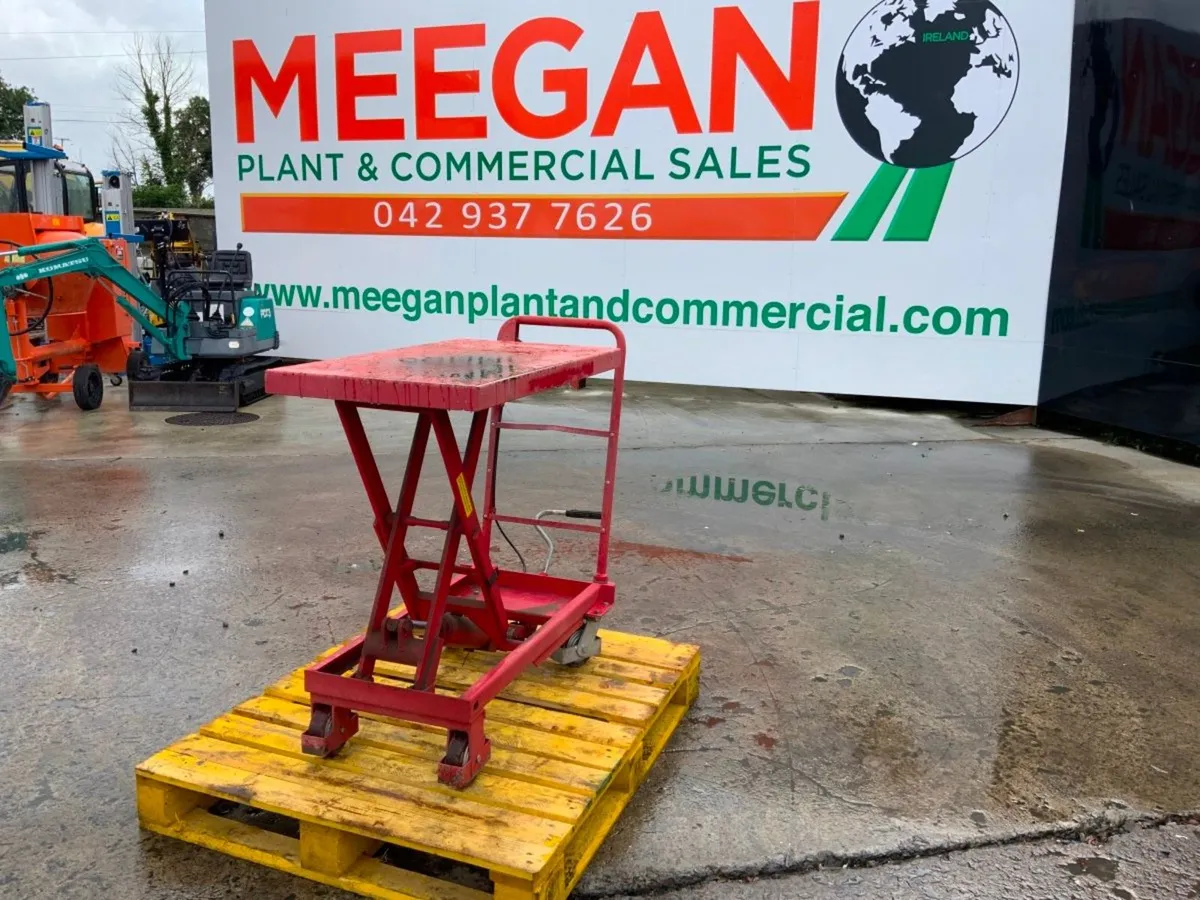 CLARKE HYDRAULIC LIFT / PLATFORM  LIFT......751-1. - Image 3