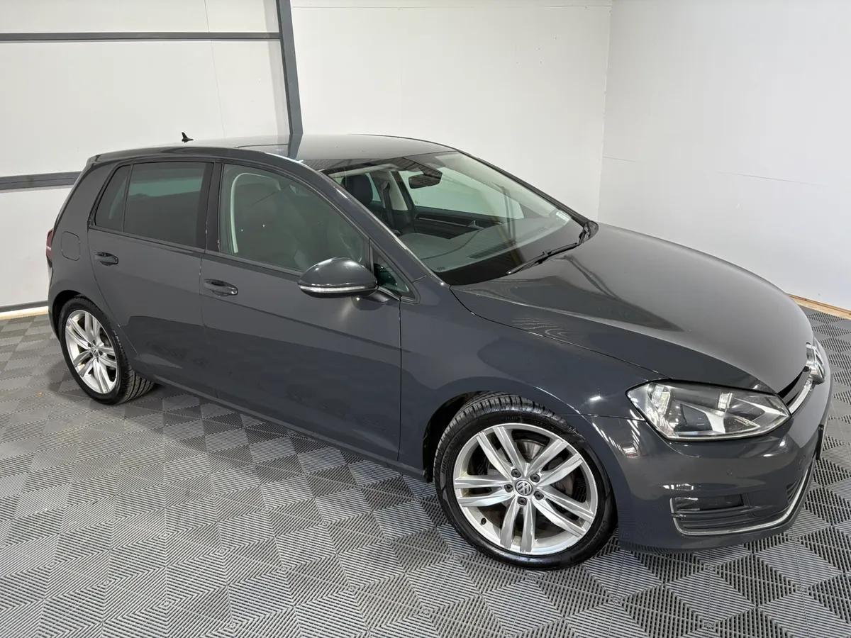 2016 Volkswagen Golf Highline 1.6 TDi - Image 3