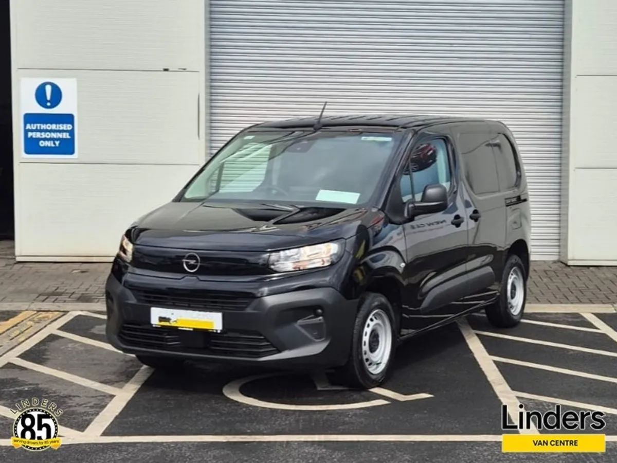 Opel Combo 252 0kms PRE REG - Image 2