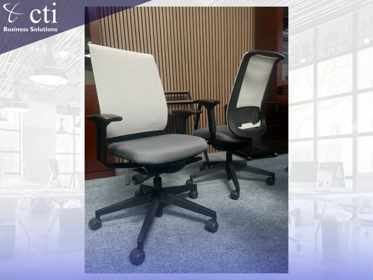20 X Steelcase Office Chairs (Grade A) ~ SALE - Image 2