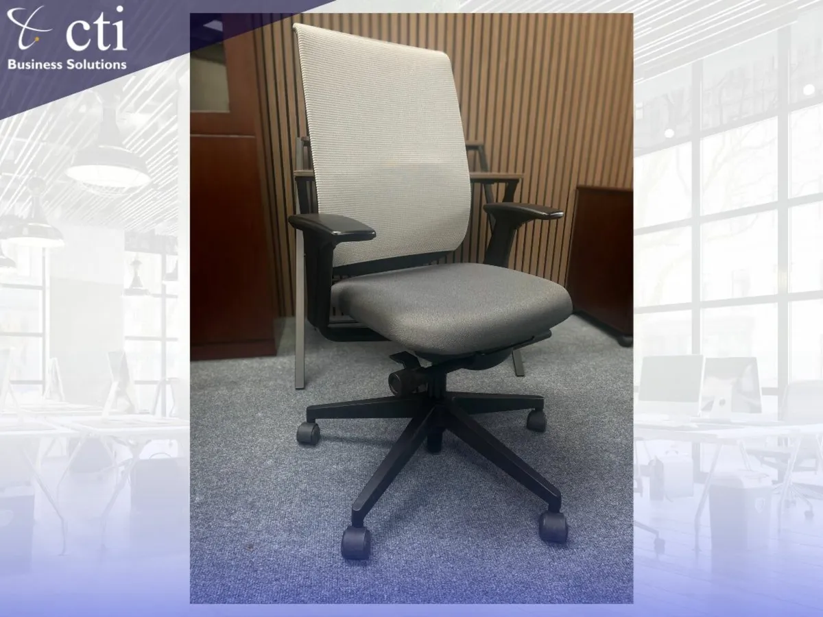 20 X Steelcase Office Chairs (Grade A) ~ SALE - Image 3