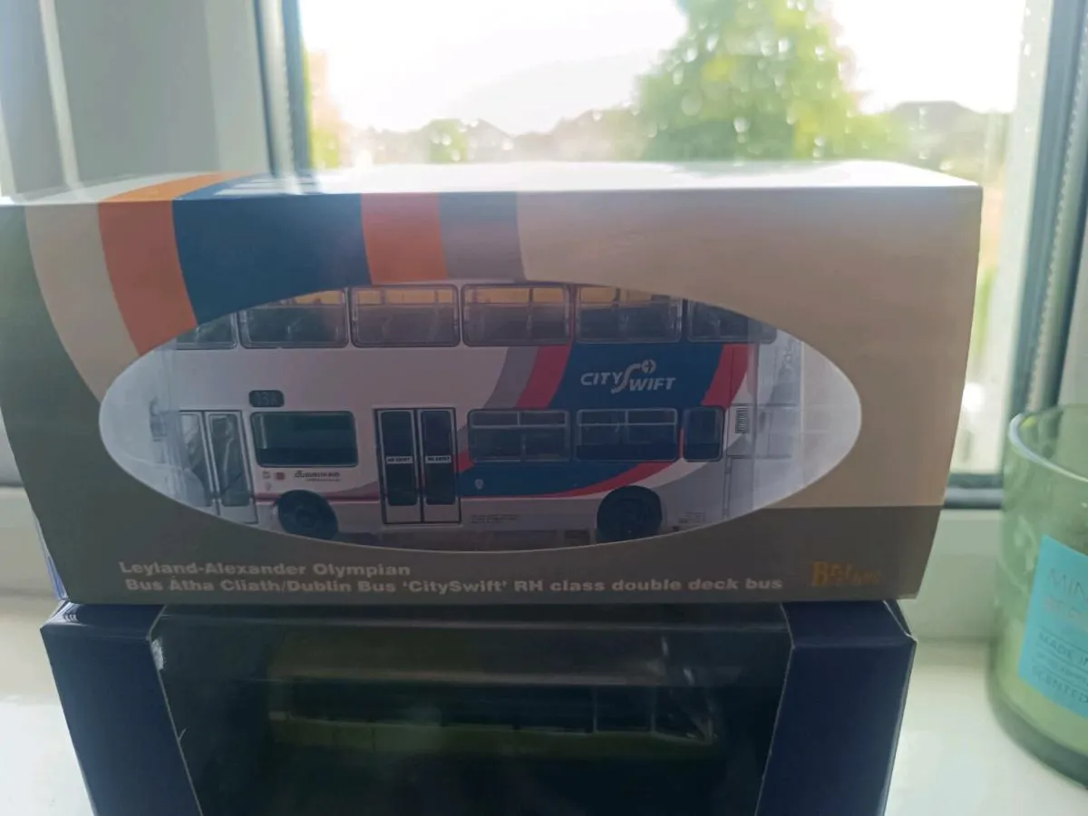 Rh city swift Dublin bus diecast model - Image 2