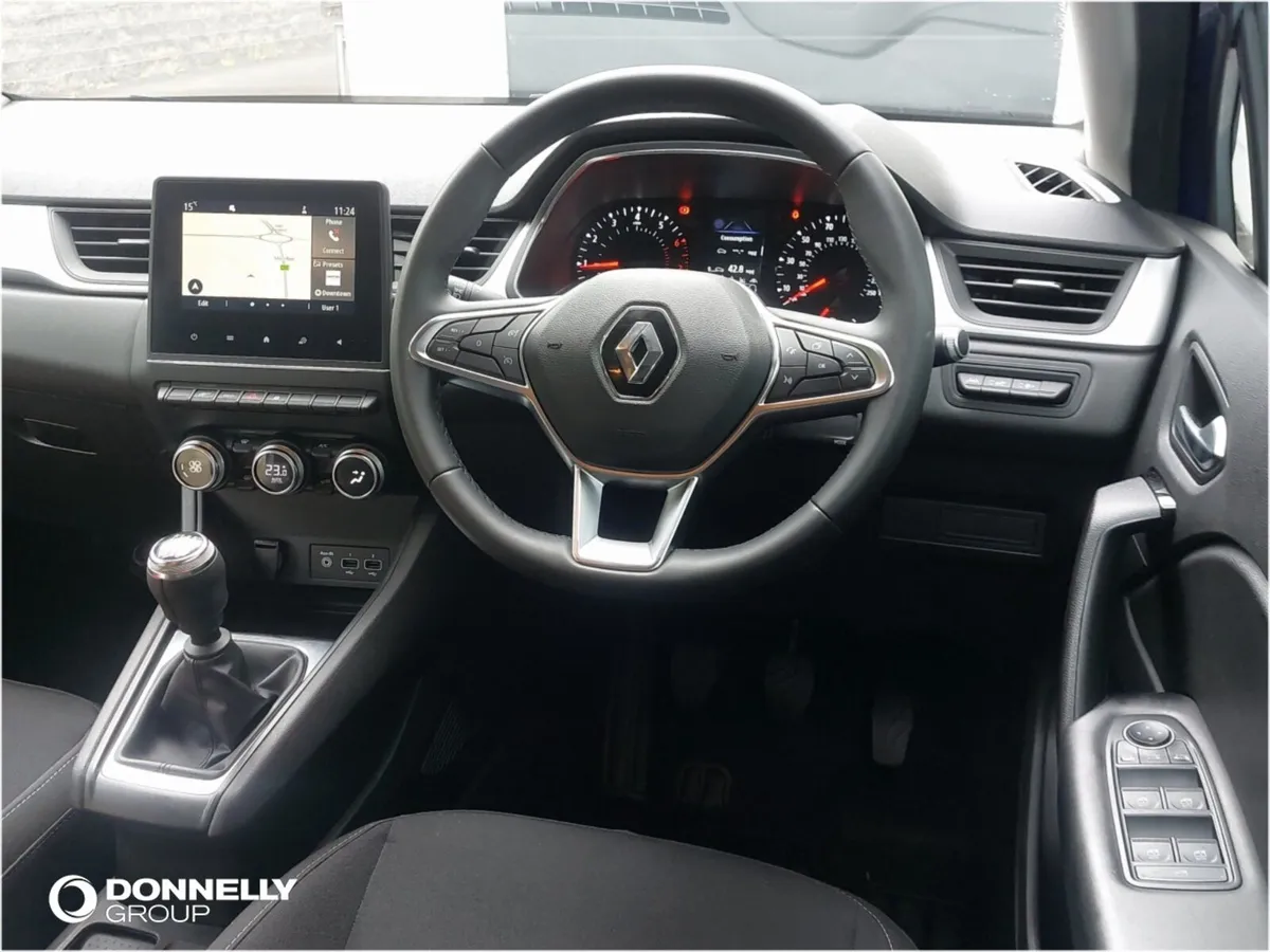 Renault Captur Hatchback Iconic - Image 4