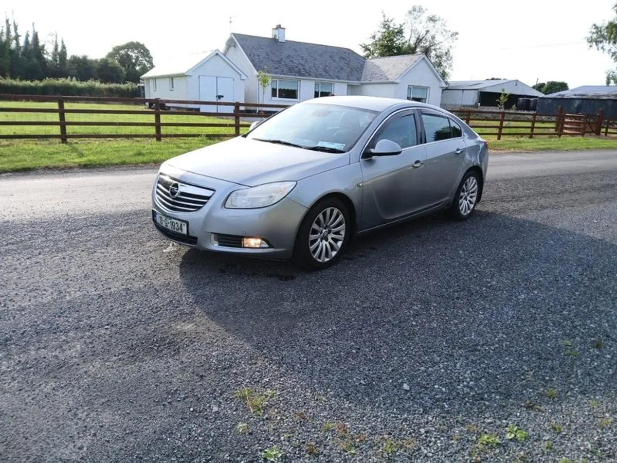 2010 Opel Insignia Diesel Automatic - Image 3
