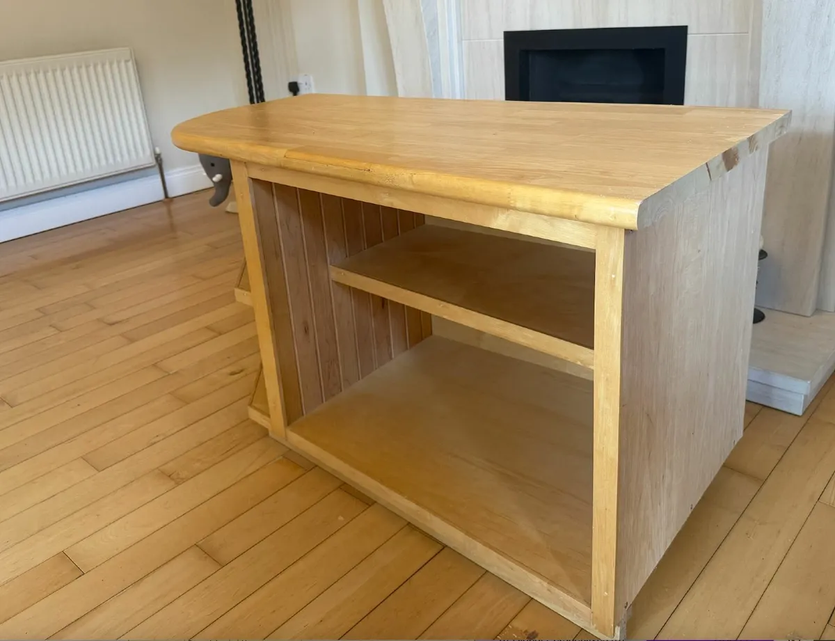 TV Stand - Image 3