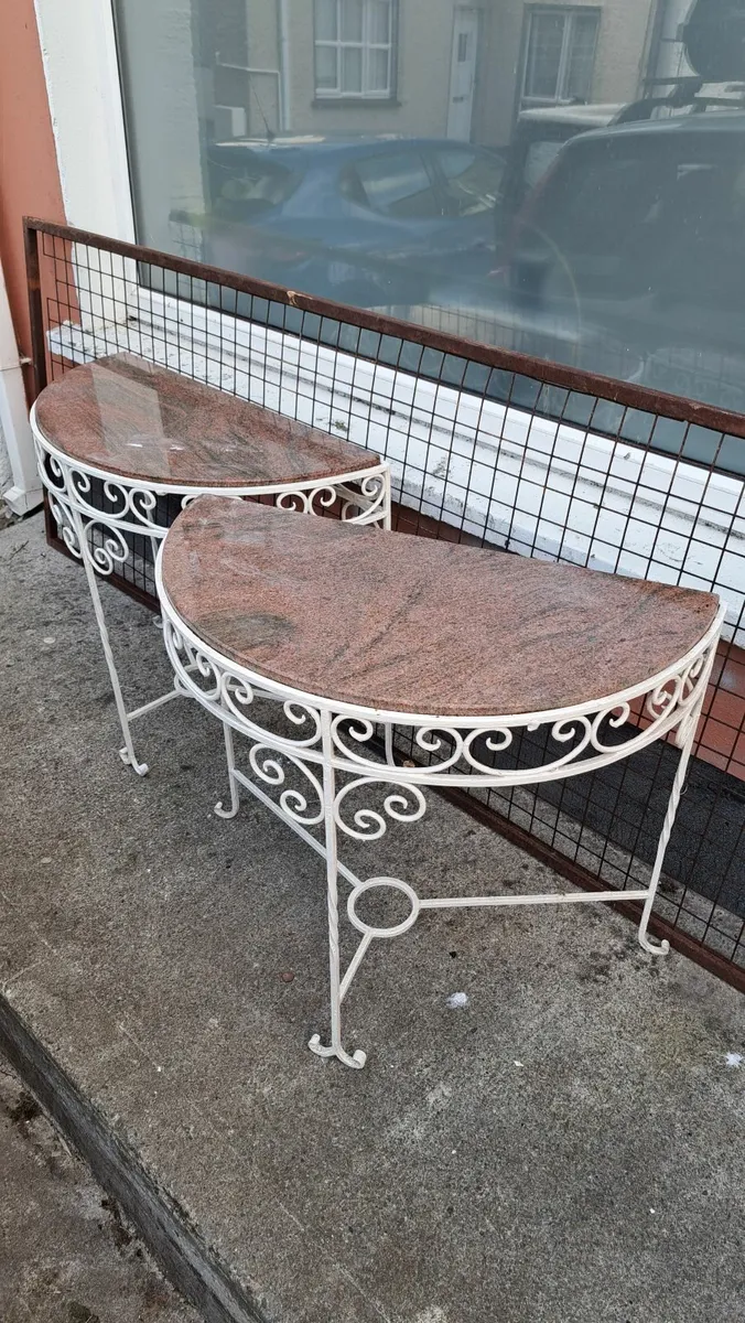 Selection of Garden Furniture items - Image 1