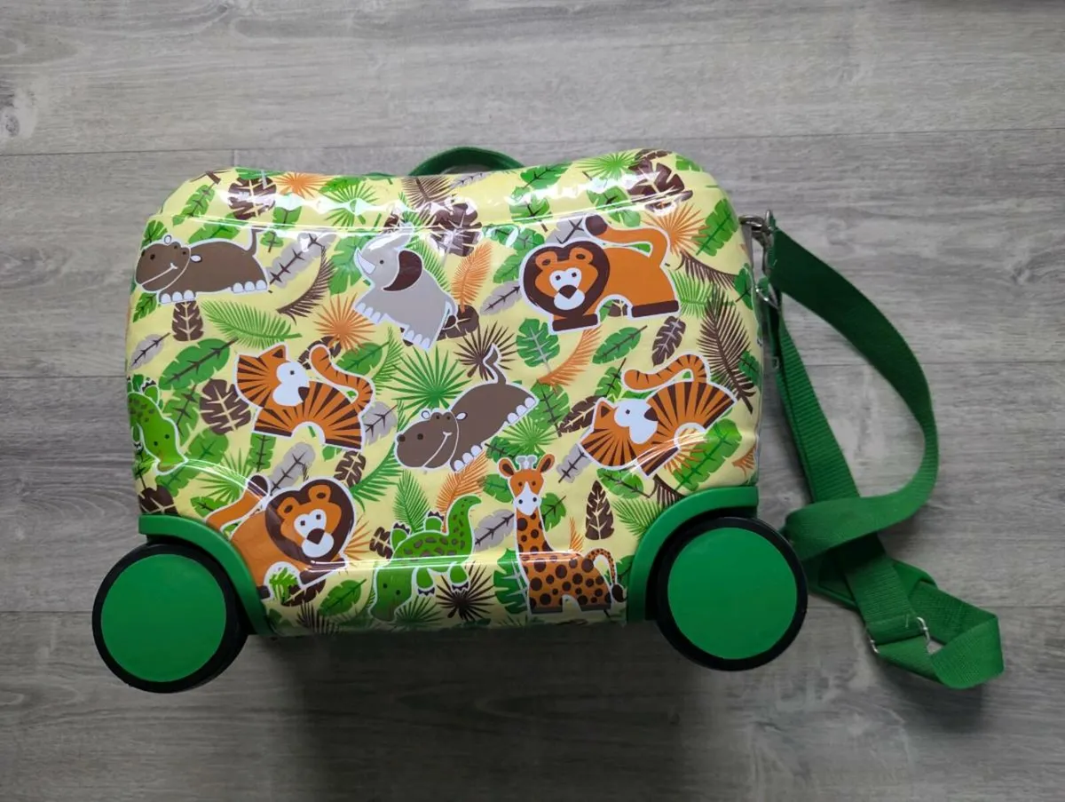 Kids Ride On Suitcase - Image 2