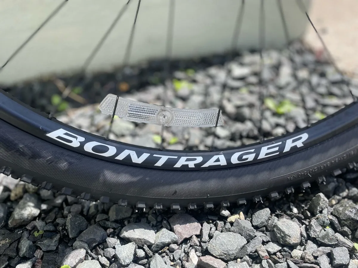Trek X-Caliber 7 Mountain Bike - Image 2