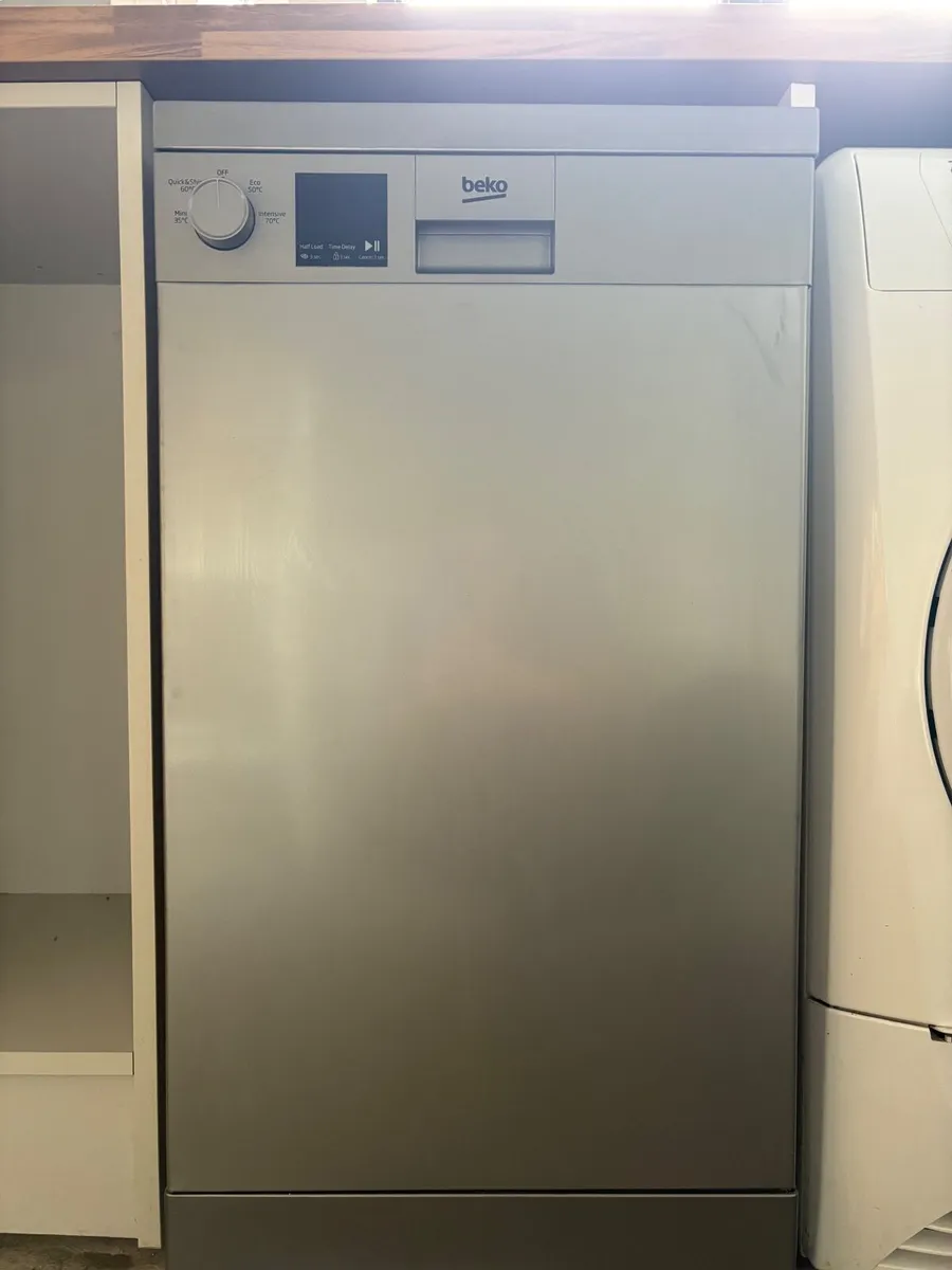 Slimline dishwasher - Image 1