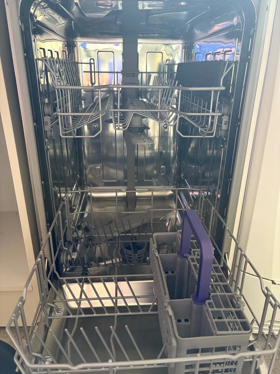 Slimline dishwasher - Image 2
