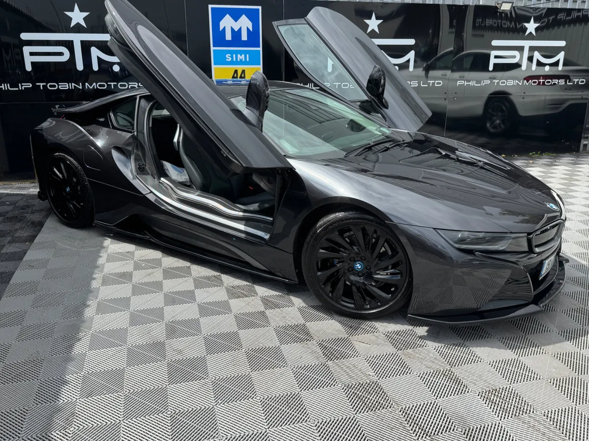 BMW i8 369HP Auto Top Spec - Image 3