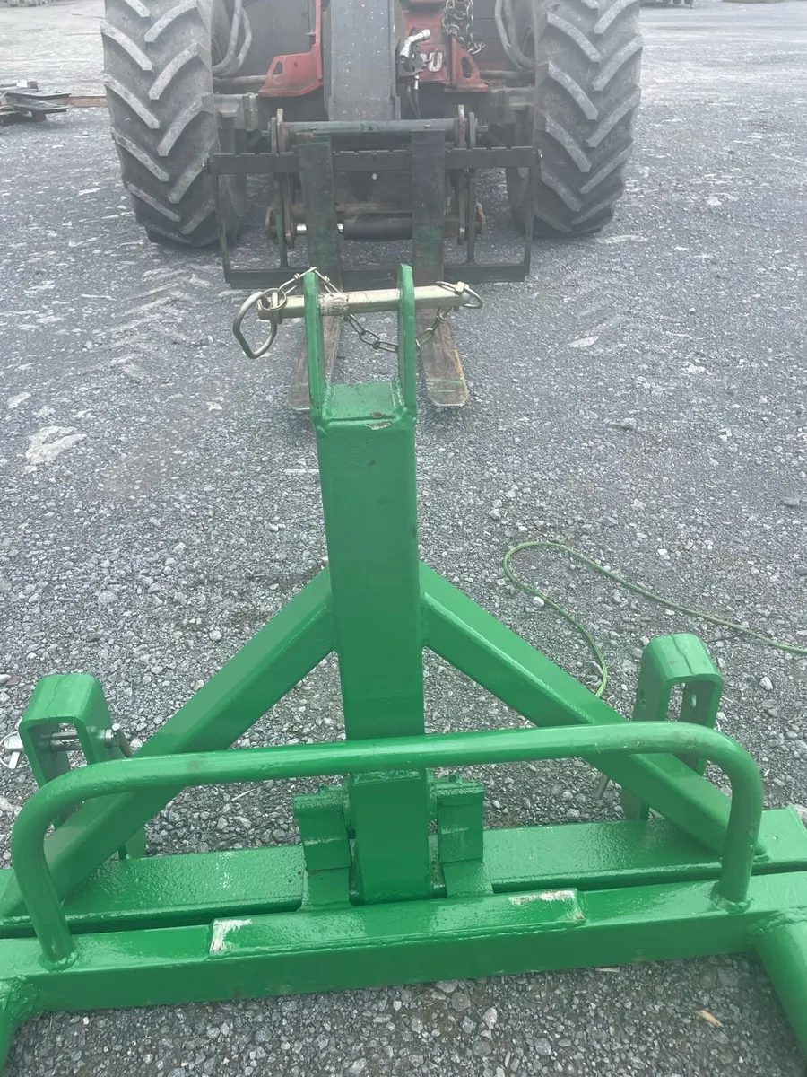 Bale handler - Image 1