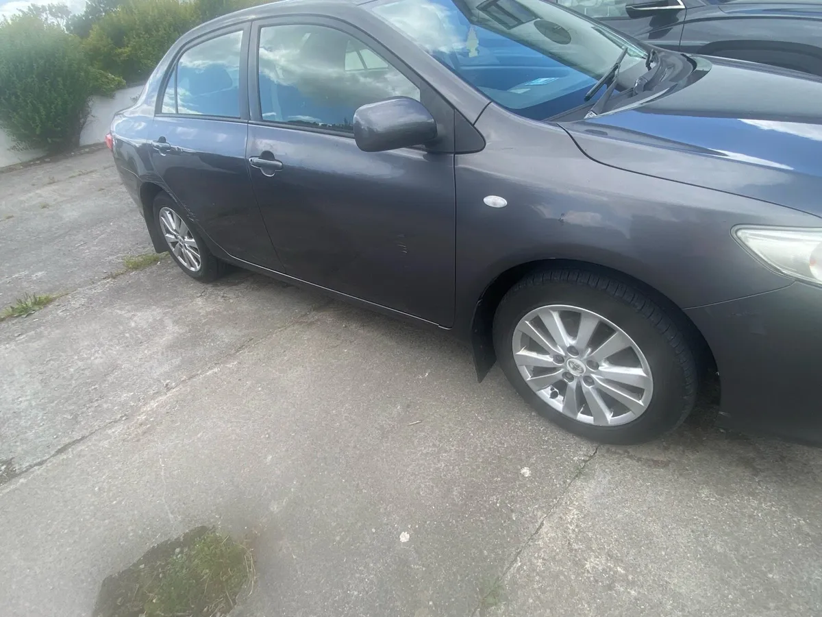 Toyota Corolla 2008 - Image 2